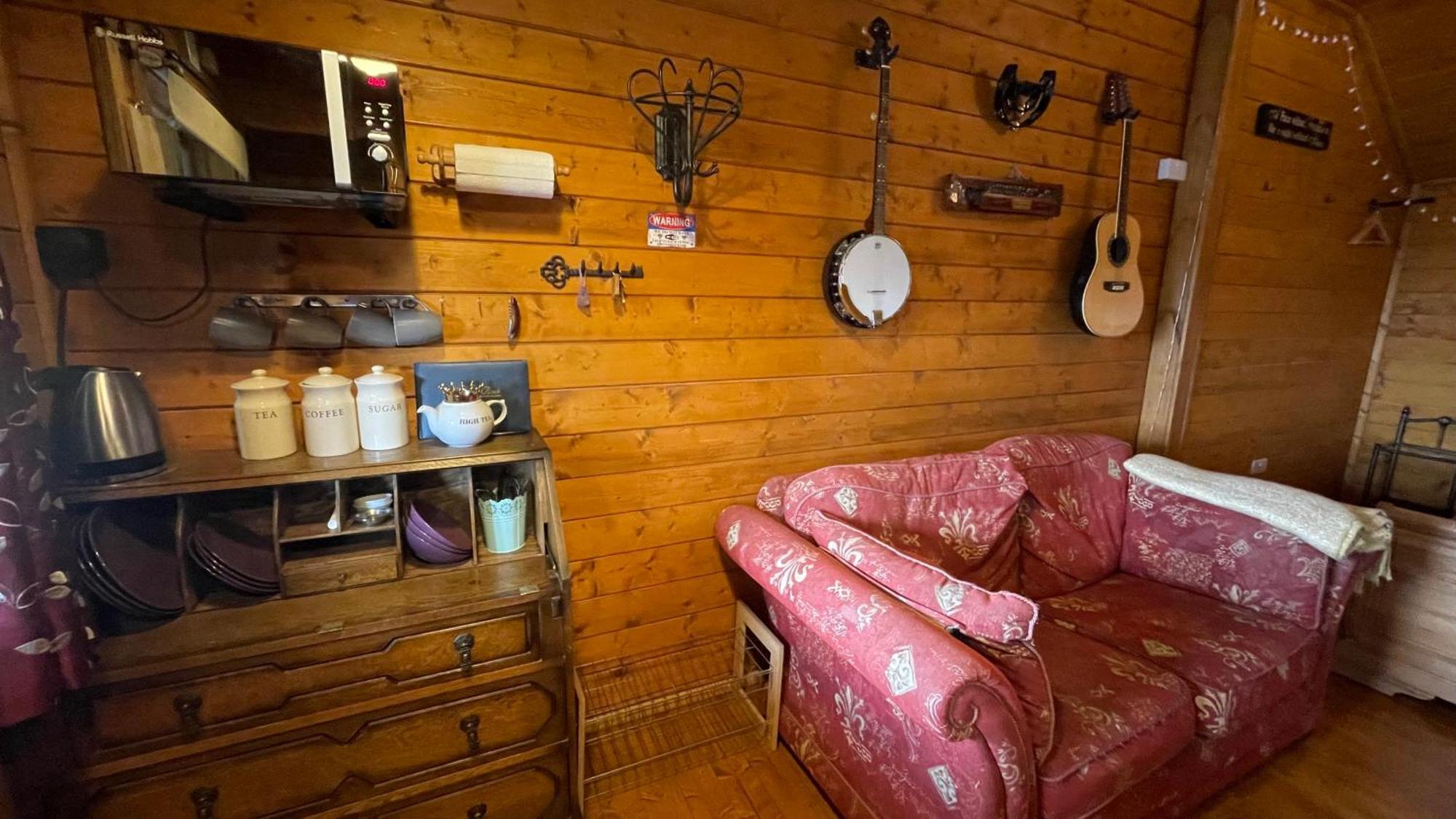 Blossom Cabin - Little Log Cabin In Wales Newtown  Exteriör bild